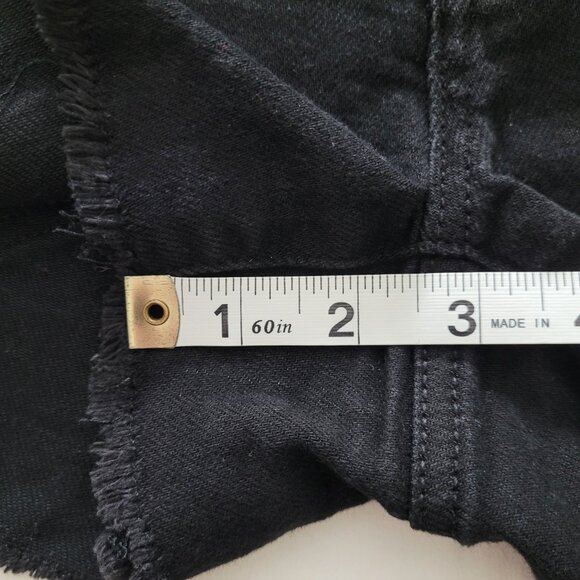 SO Juniors Black High Rise Shortie Shorts Distressed Cut Off Size 5 - Picture 8 of 11